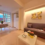 Acasuzzadiaci Vakantiehuis