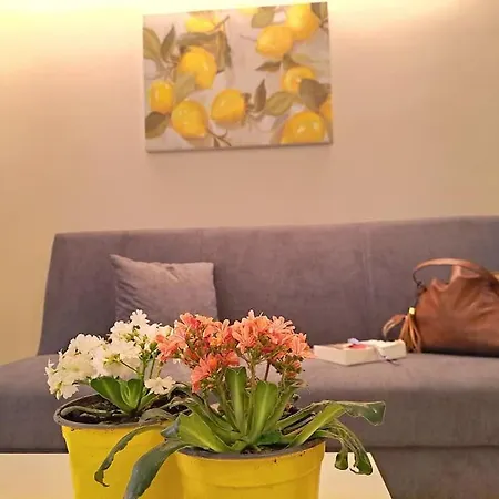 Holiday home Acasuzzadiaci Aci Castello