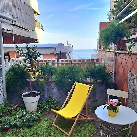 Holiday home Acasuzzadiaci *